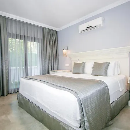 Joya Del Mar Otel 4*