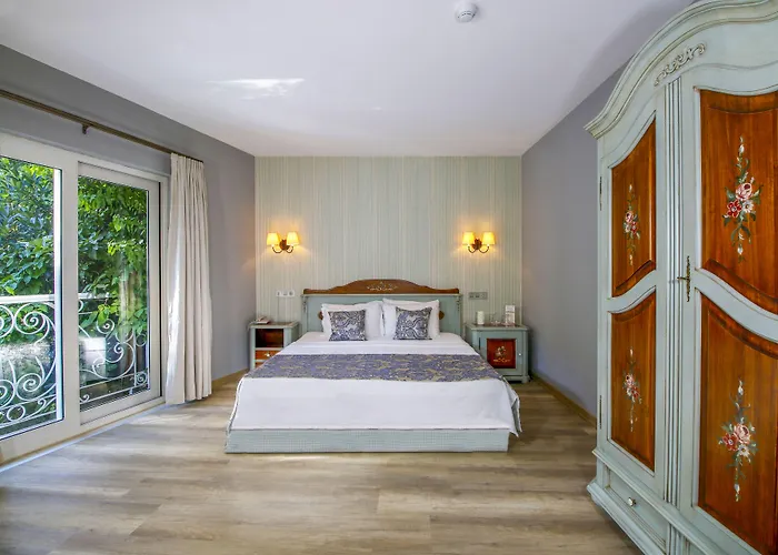 Hotel Joya Del Mar 4*