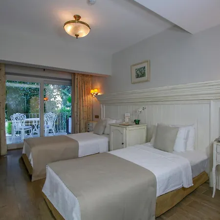 Hotel Joya Del Mar 4*