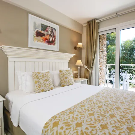 Hotel Joya Del Mar 4*