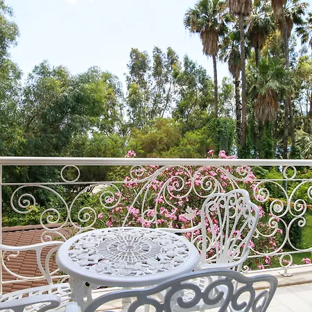 Hotel Joya Del Mar 4*